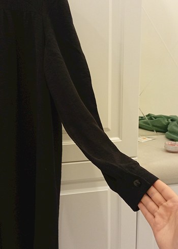 Düğmeli Siyah Midi Gömlek - Görsel 4