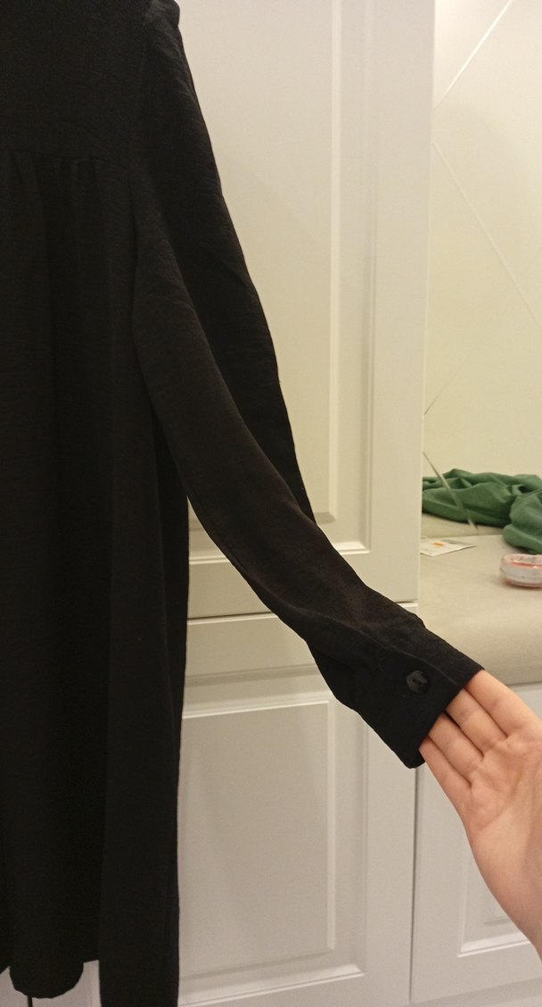 Düğmeli Siyah Midi Gömlek - Görsel 4