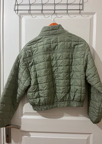 Yeşil Fermuarlı Kadın Mont - Görsel 2