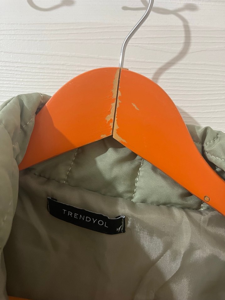 Yeşil Fermuarlı Kadın Mont - Görsel 4