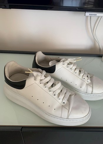 Beyaz Siyah Detaylı Kadın Sneaker - Görsel 4