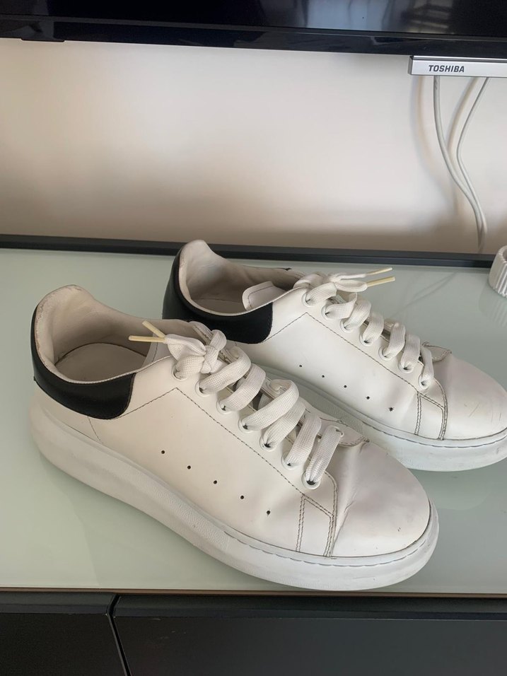 Beyaz Siyah Detaylı Kadın Sneaker - Görsel 4