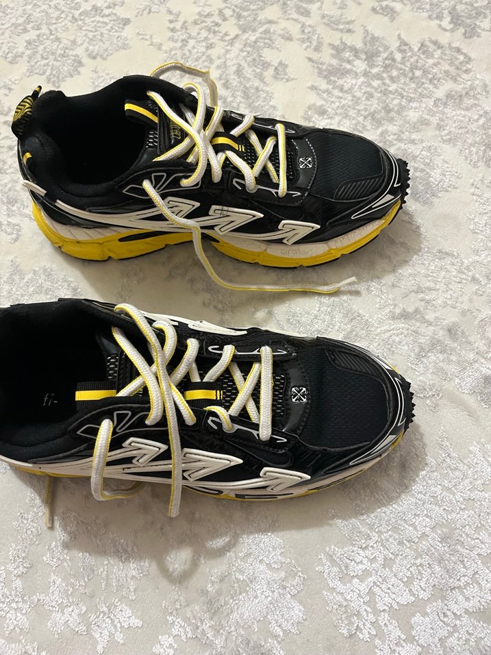 Sarı Detaylı Siyah Bağcıklı Spor Ayakkabı unisex - Görsel 3