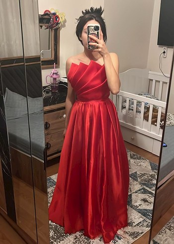 Kırmızı Drapeli Straplez Midi Abiye Elbise - Görsel 2