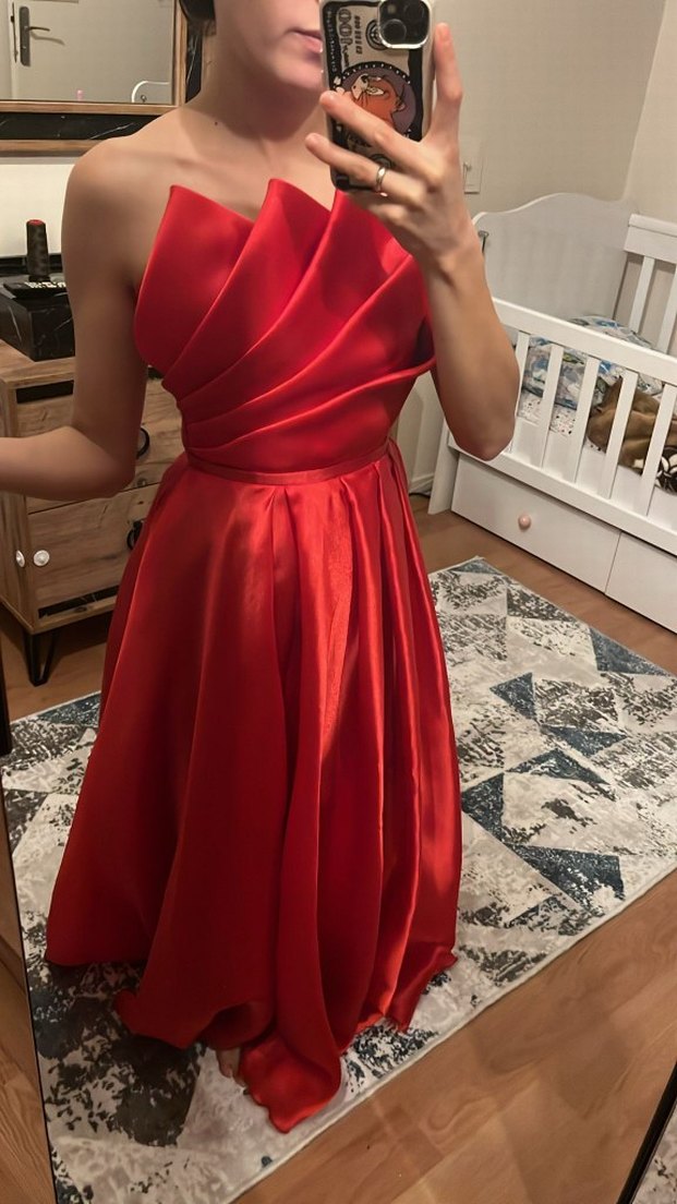 Kırmızı Drapeli Straplez Midi Abiye Elbise - Görsel 3