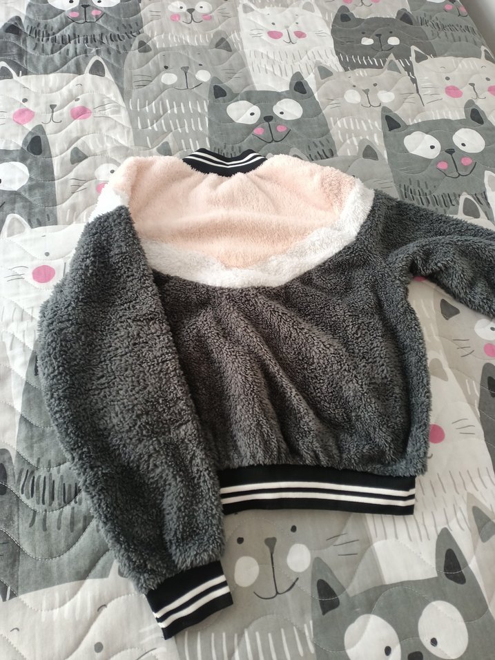 Gri Renkli Kadın Peluş Ceket - Görsel 4