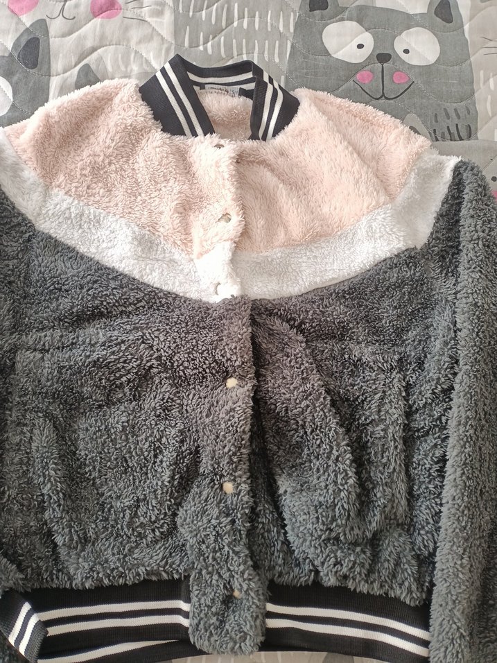 Gri Renkli Kadın Peluş Ceket - Görsel 2