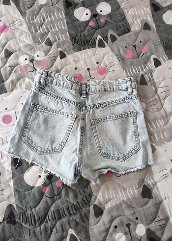 Gri Mini Düğmeli Kadın Kot Şort - Görsel 4