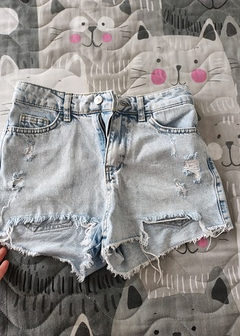 Gri Mini Düğmeli Kadın Kot Şort - Görsel 3