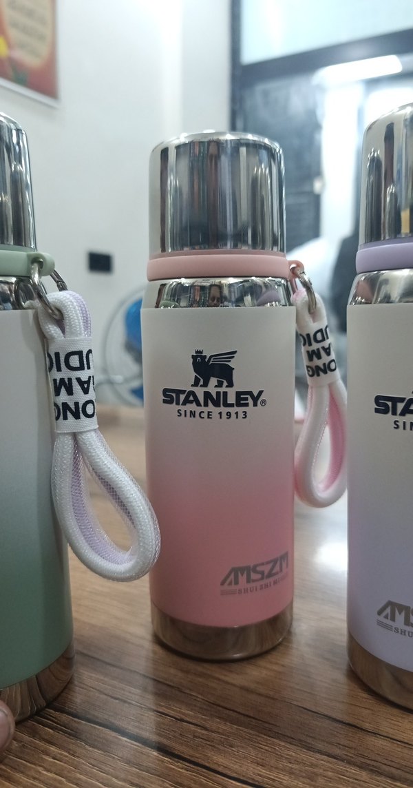 Stanley Pastel Renkli Çocuk Termos Şişesi - Görsel 4