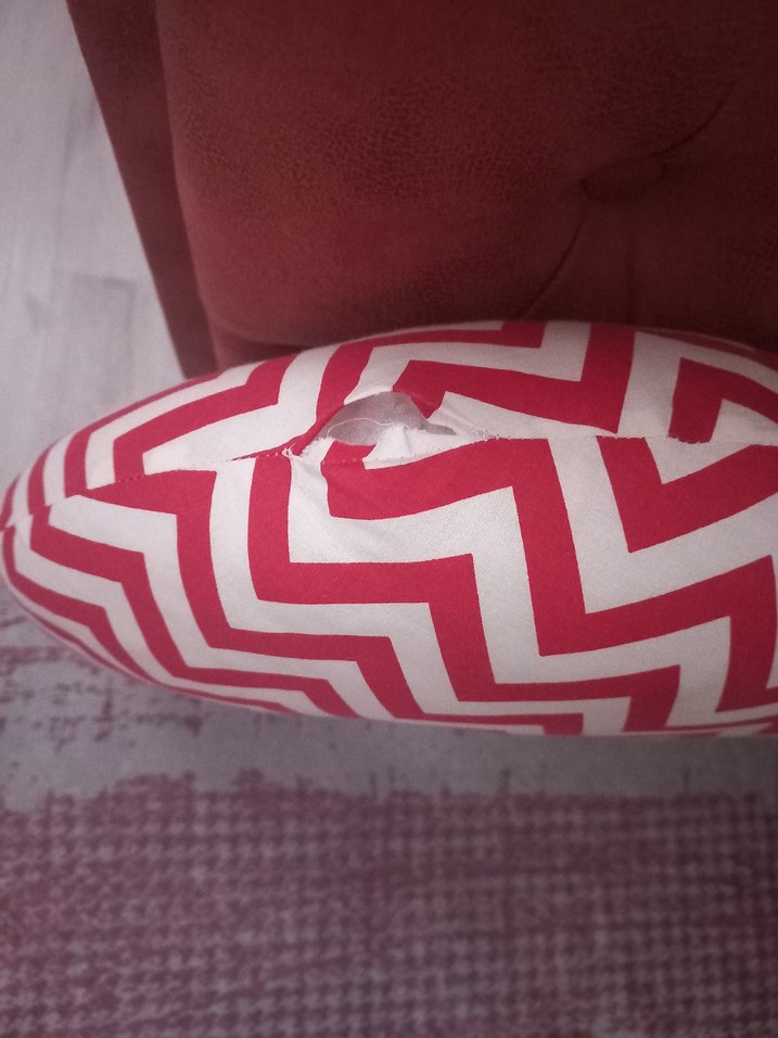 Kırmızı Zigzag Desenli Emzirme ve Hamilelik Yastığı - Görsel 3