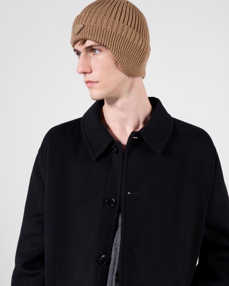 Kadın  ve erkek Beyaz Örgü Yün Prada Bere - Görsel 3