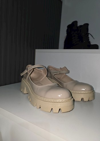 Bej Platform Topuklu Kadın Klasik Ayakkabı - Görsel 3