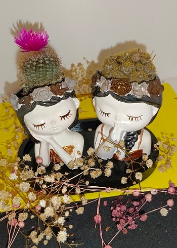 Beyaz Seramik Saksılı İkili Figürin altlık dahil - Görsel 2