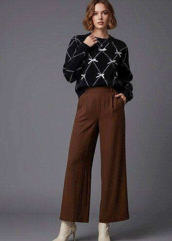 Fiyonk Detaylı Baklava Desenli Kazak - Görsel 3