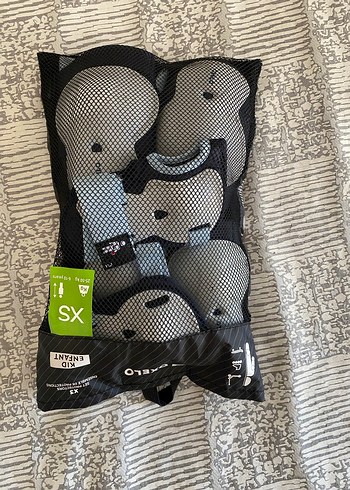 Gri Desenli Motosiklet Dizliği kolluk bileklik decathlon marka - Görsel 3