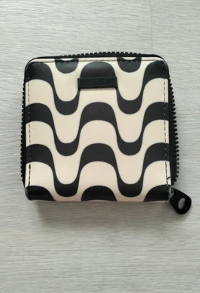 Pull and bear cüzdan - Görsel 2