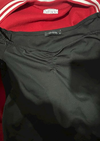 Siyah kayık yaka bluz - Görsel 2