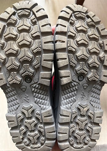 Decatlon Su Geçirmez Outdoor Kar Botu -
Gri Erkek Çocuk - Görsel 3