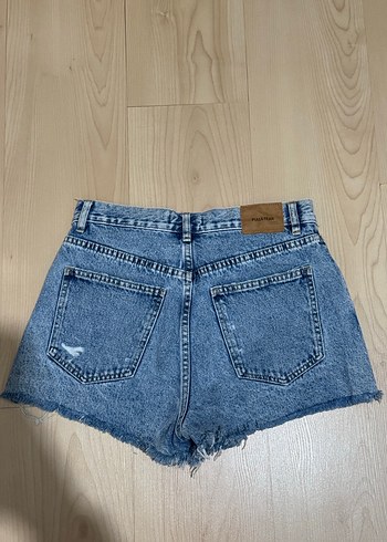 Kadın Mavi Yırtık Denim Mini Şort - Görsel 2