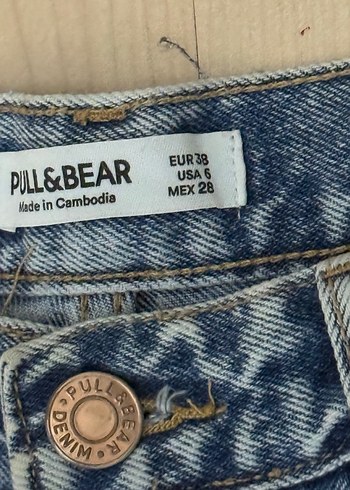 Kadın Mavi Yırtık Denim Mini Şort - Görsel 3