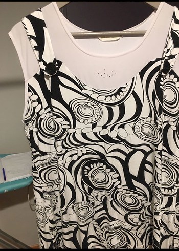 Drapeli Siyah Beyaz Hamile Bluzu  kullanılmış temiz - Görsel 4