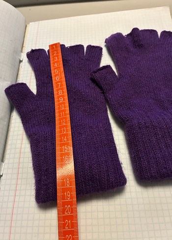 Mor Örgü Parmaksız Kadın Eldiveni - Görsel 3