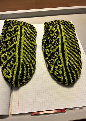 Örgü Desenli Ev Terliği Yeşil az kullanılmış - Görsel 2