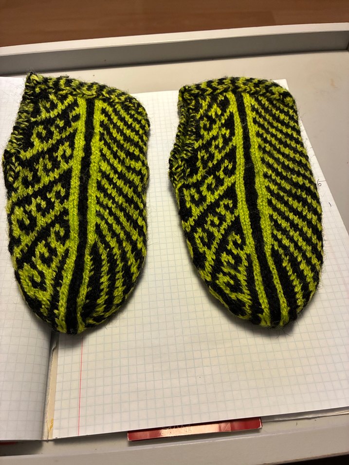 Örgü Desenli Ev Terliği Yeşil az kullanılmış - Görsel 2