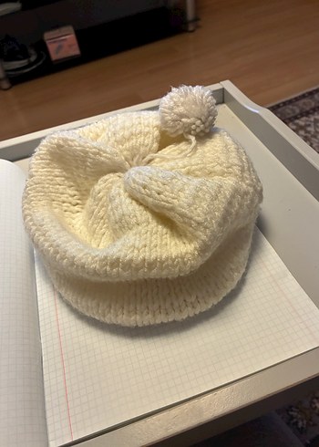 Beyaz Örgü Kadın Bere - Görsel 3