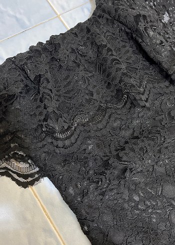 Dantel Detaylı Siyah Uzun Abiye Elbise - Görsel 2