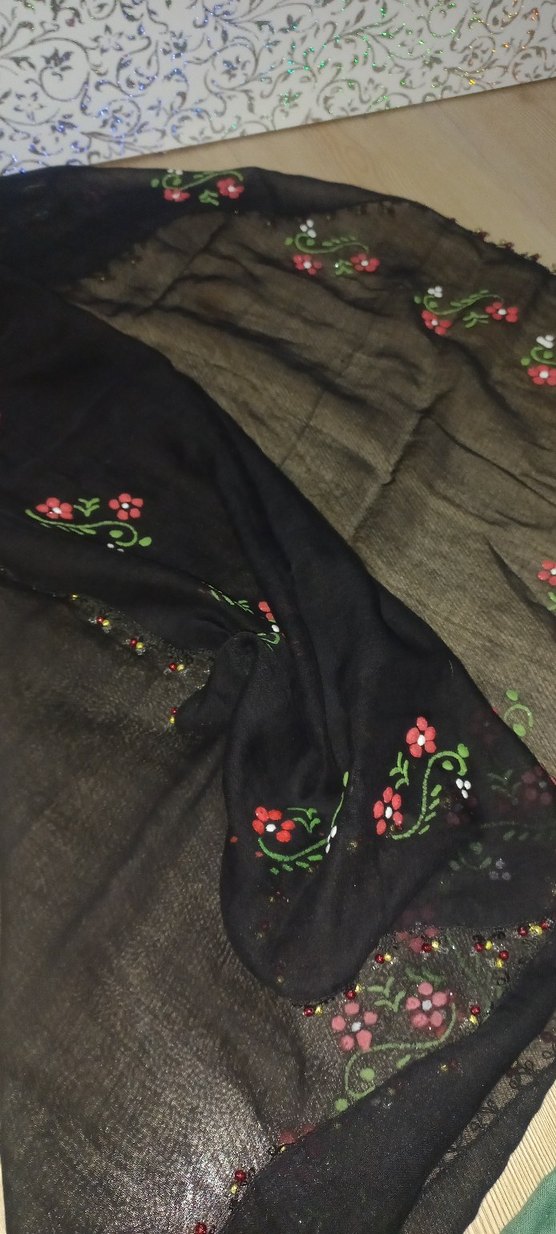 Boncuk İşlemeli Çok Renkli Kadın Şal - Görsel 4