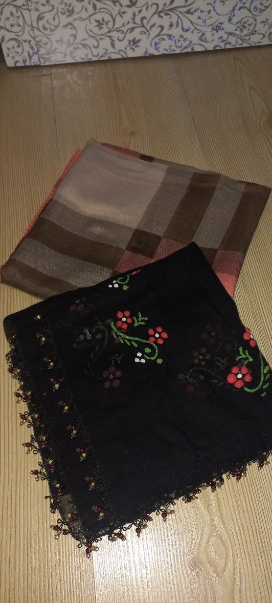 Boncuk İşlemeli Çok Renkli Kadın Şal - Görsel 2