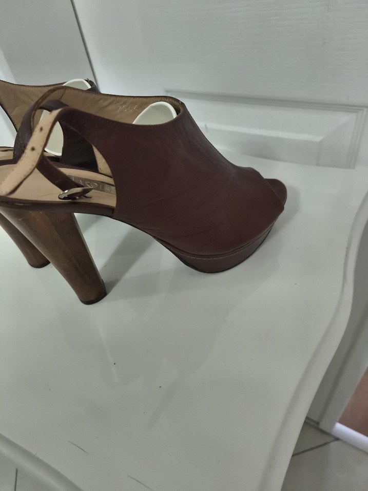 Kadın Kahverengi Deri Dolgu Topuklu Ayakkabı - Görsel 5