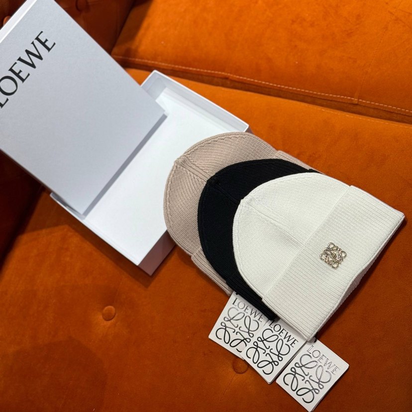 Kadın Siyah Örgü Yün Bere - Görsel 4