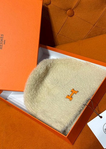 Siyah Kadın Kürklü Sıcak Bere - Görsel 4