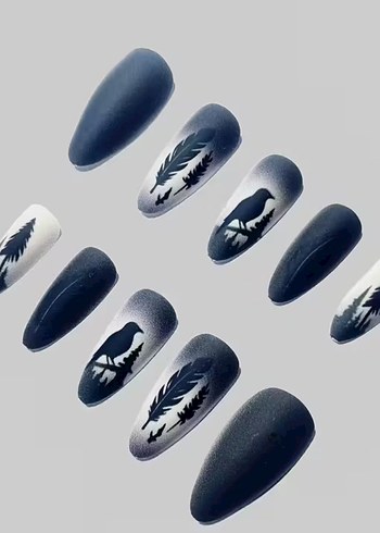 Takma Tirnak Gotik - Görsel 3