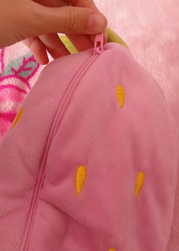 Pembe Renkli Peluş Çilek/Tavşan Oyuncak - Görsel 2