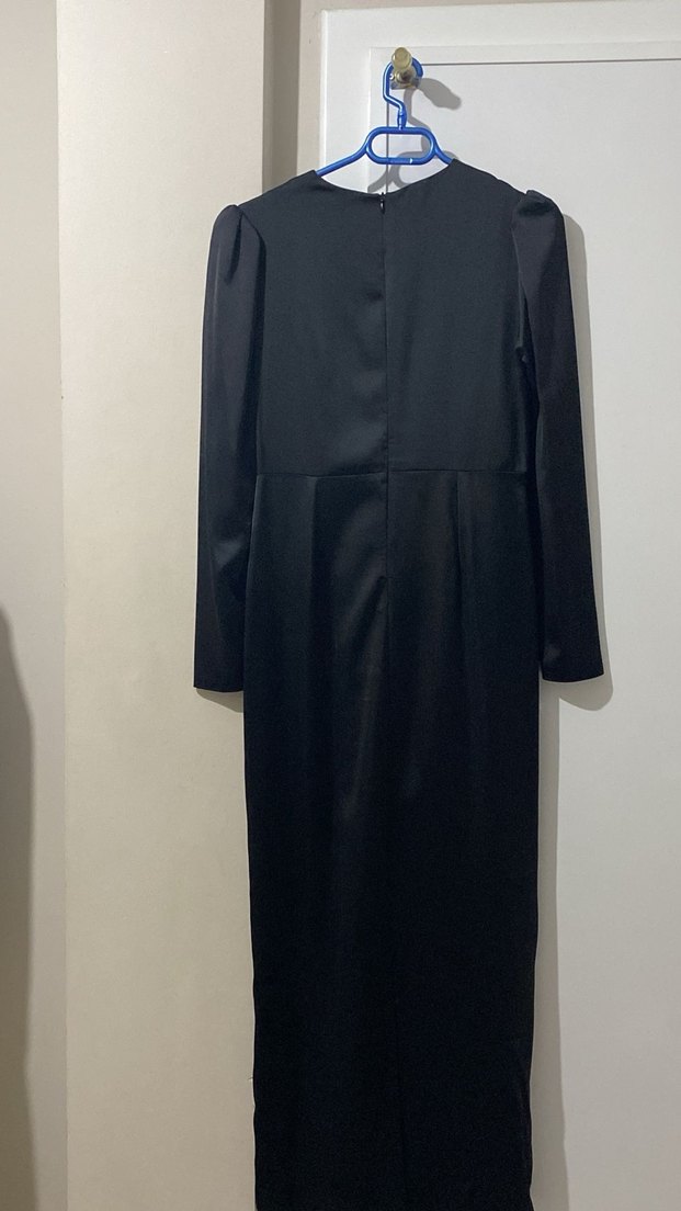 Siyah İşlemeli Drapeli Uzun Abiye Elbise - Görsel 5