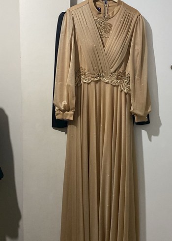 Bej Uzun Kollu Drapeli Kadın Abiye Elbise - Görsel 3