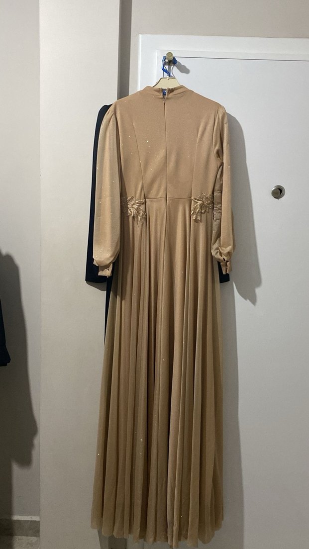 Bej Uzun Kollu Drapeli Kadın Abiye Elbise - Görsel 4