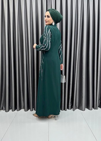 Kadın Uzun Payetli Nakışlı Elbise - Görsel 3