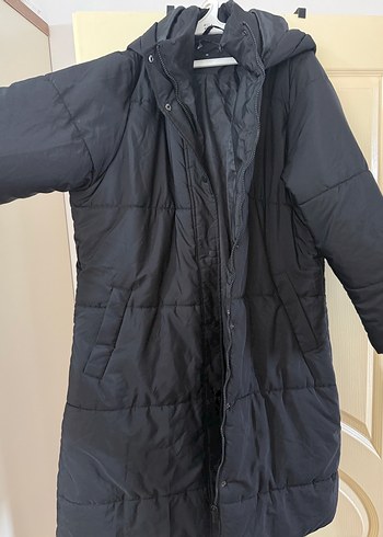 Kadın Siyah Uzun Kışlık Düğmeli Mont - Görsel 2