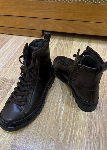 Kahverengi Deri camper kadın bot 37 numara - Görsel 4