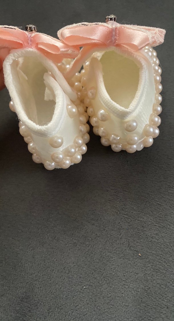 Kız bebek  İnci Detaylı Krem Rengi Fiyonklu  Ayakkabı - Görsel 4