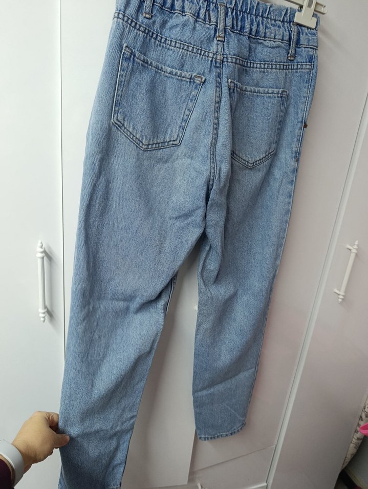Kadın Mavi Kemerli Rahat Kesim Denim Pantolon - Görsel 4