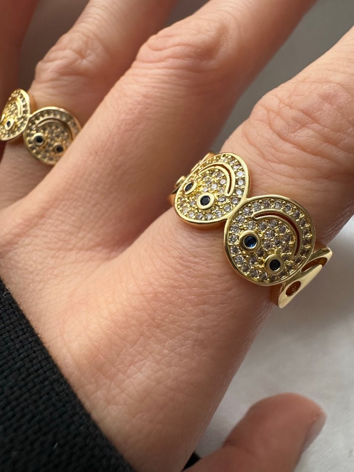 İşlemeli Parlak Altın Tokalı Kadın Yüzük - Görsel 2