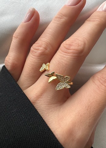 Gold Renkli Minimalist Kelebek Desenli Yüzük - Görsel 2