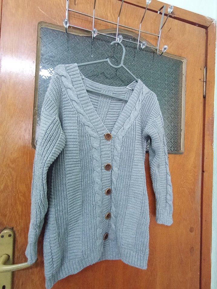 gri Hırka - Görsel 2