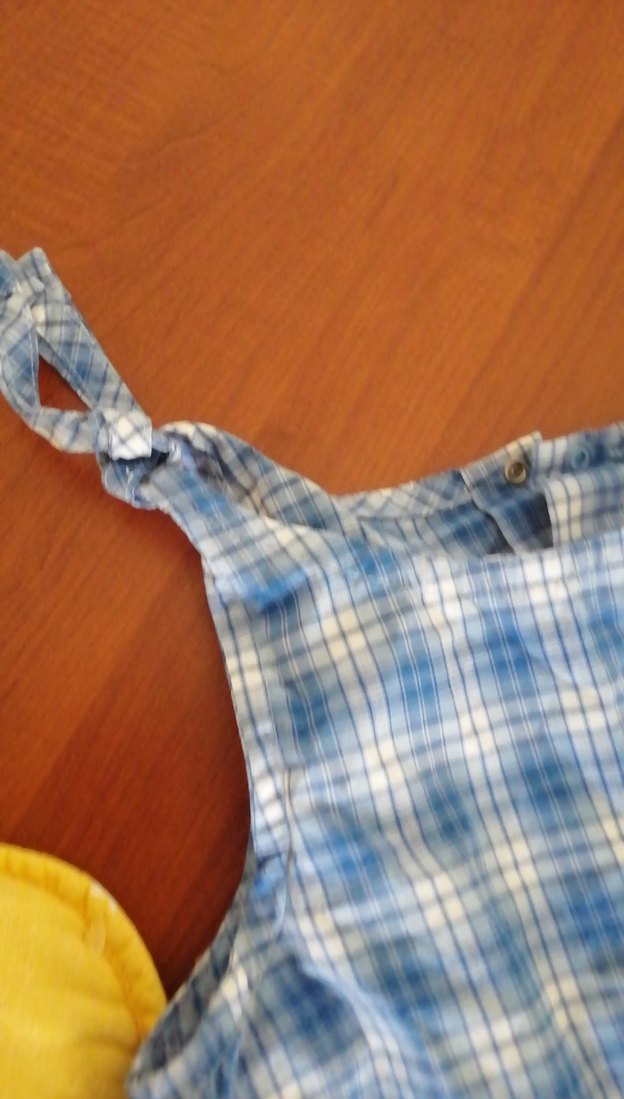 Nakışlı Sarı Bebek Havlusu ve Mavi Ekose Tulum - Görsel 3